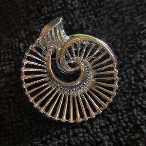 Silver Metal Vintage Seashell Pin by Gerry’s